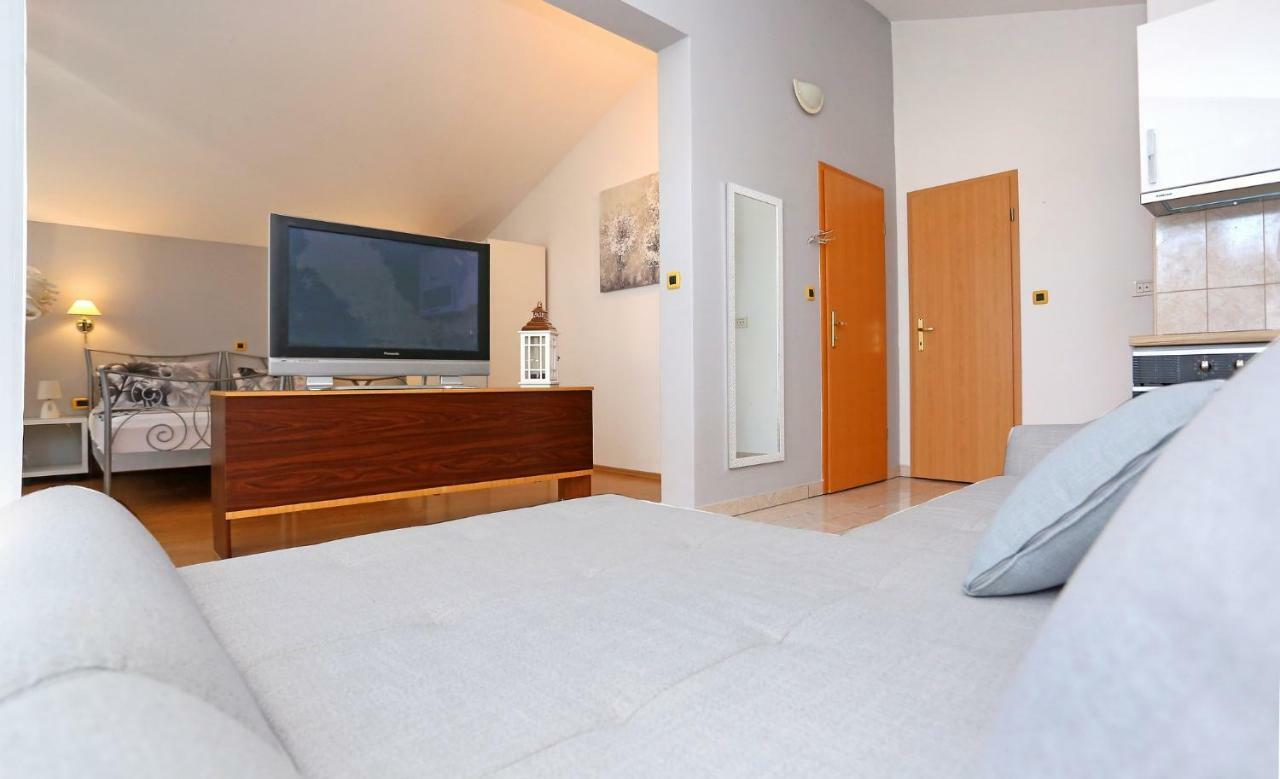 Studio Apartment Grey Сплит Екстериор снимка