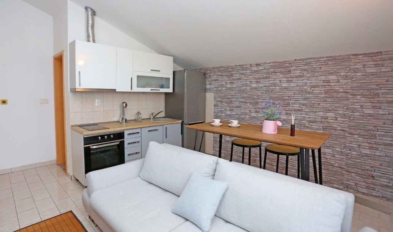 Studio Apartment Grey Сплит Екстериор снимка