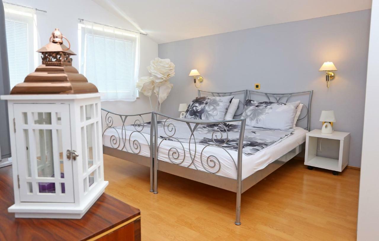 Studio Apartment Grey Сплит Екстериор снимка