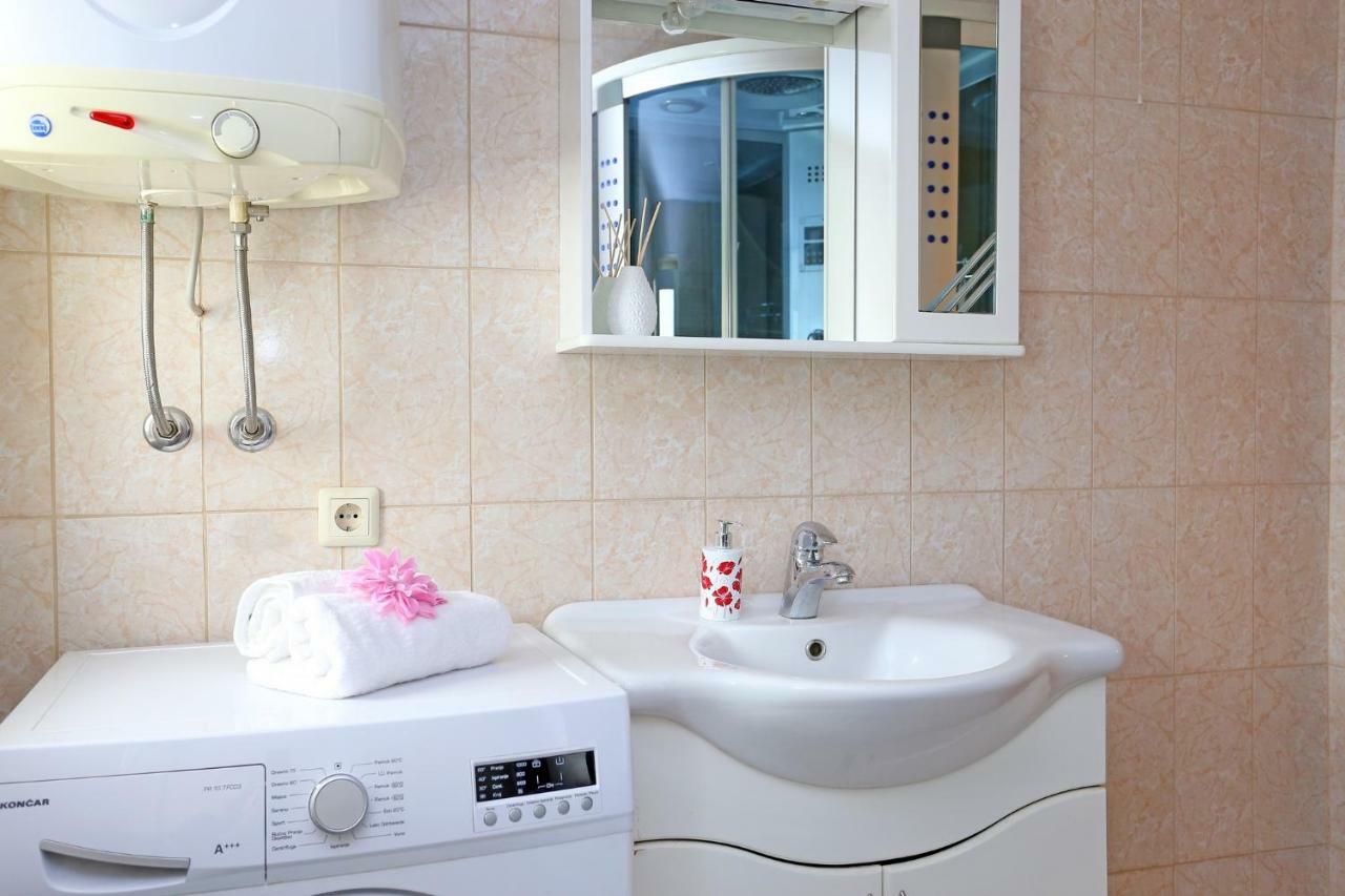 Studio Apartment Grey Сплит Екстериор снимка